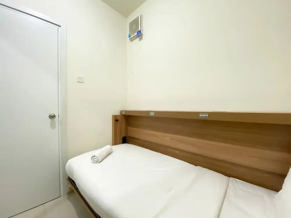 Comfort And Strategic 2Br At Green Pramuka City Apartment - photo 5
