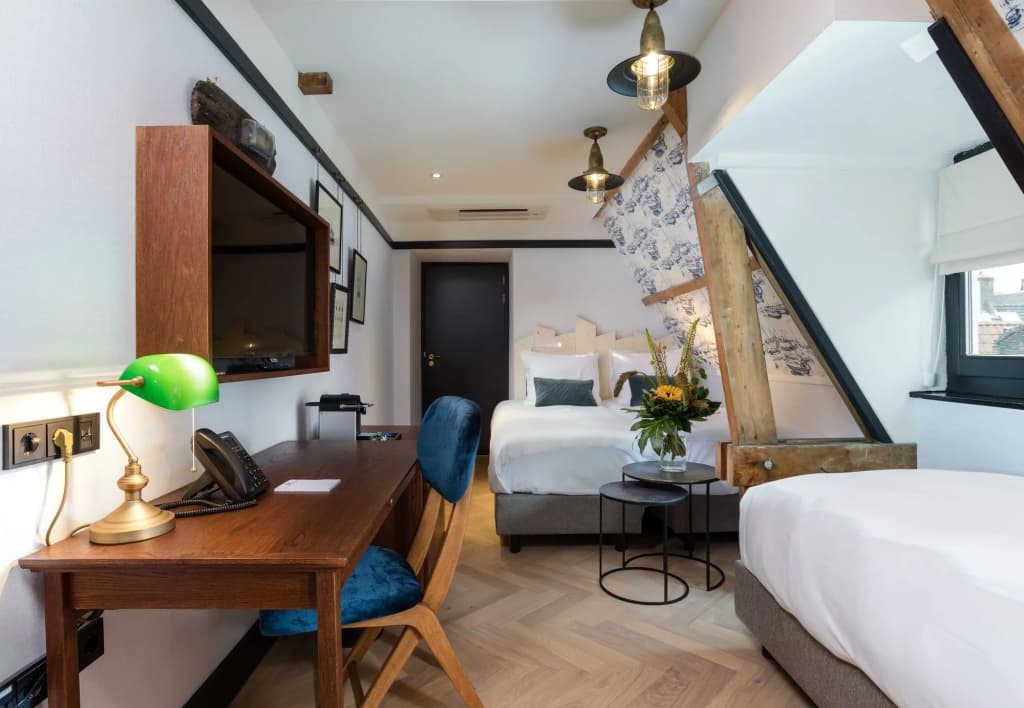 The Hendrick's Hotel - photo 7