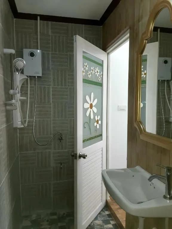 A & P House - photo 7
