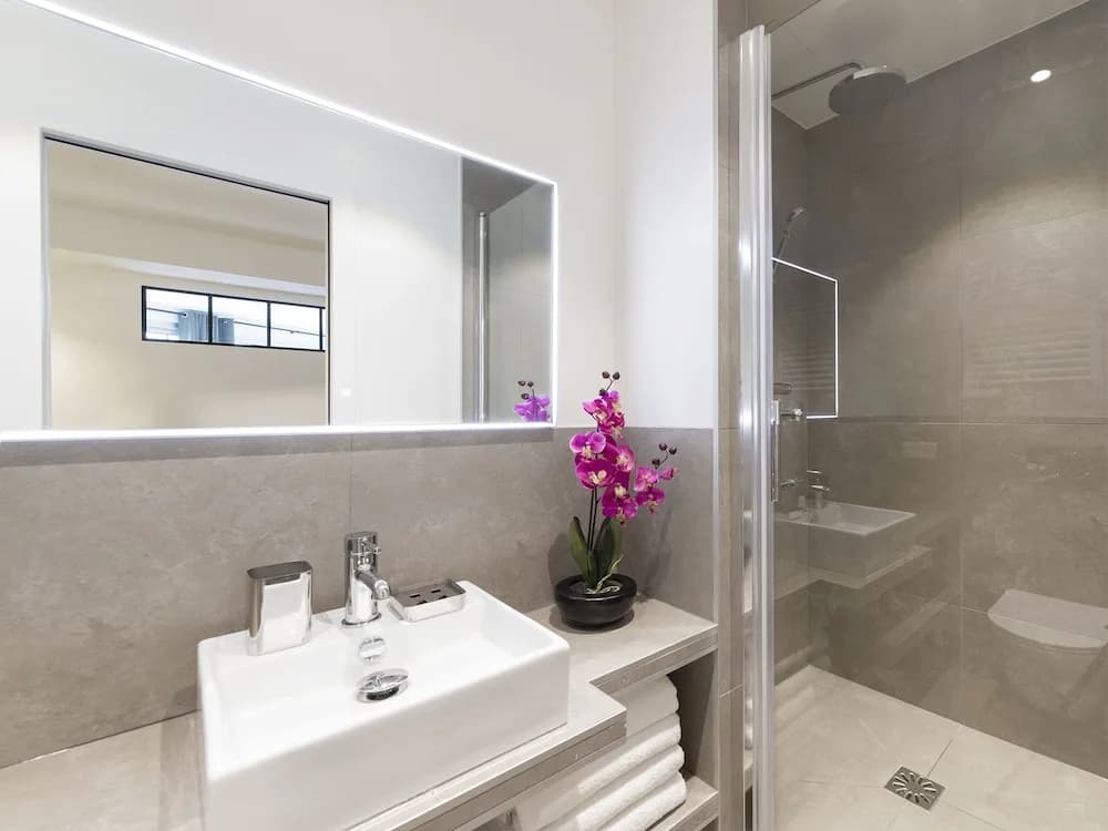 Luxury 3BDR Le Marais III by Livinparis - photo 8