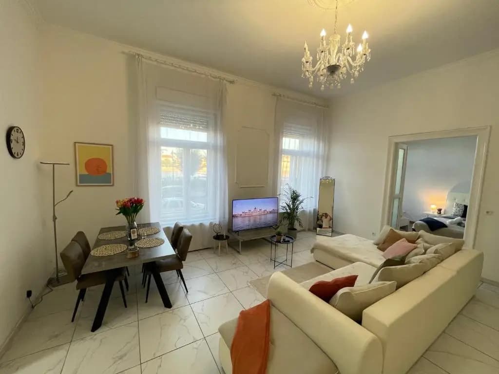 Luxury Riverside Panorama Apartment - photo 1