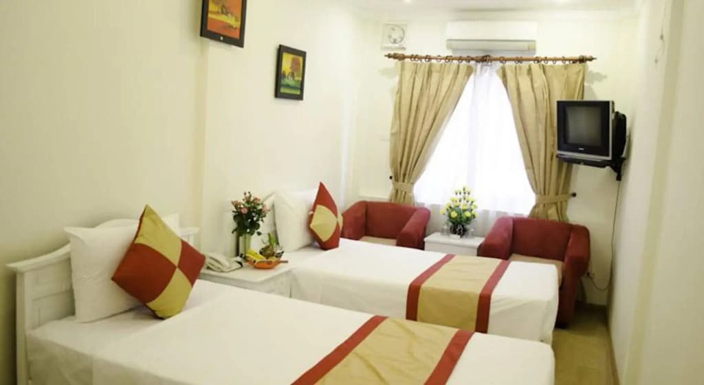Blue Moon Hotel - photo 4