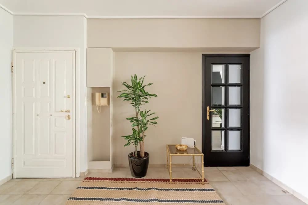 Fresh Detailed Stylish Apt at Acropolis - photo 10