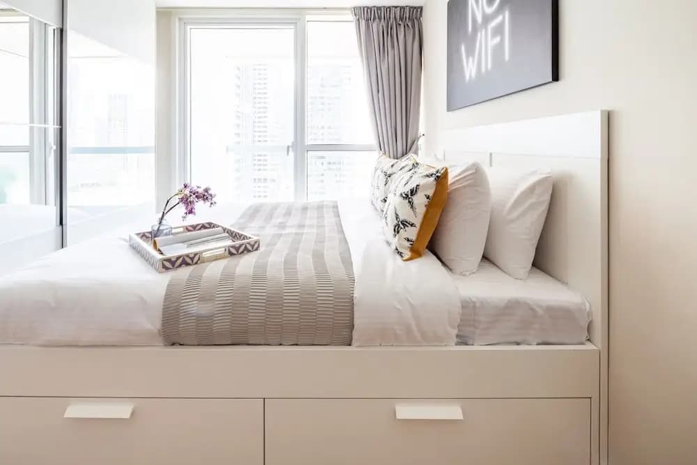 Upscale Studio Apartment in JLT - photo 1