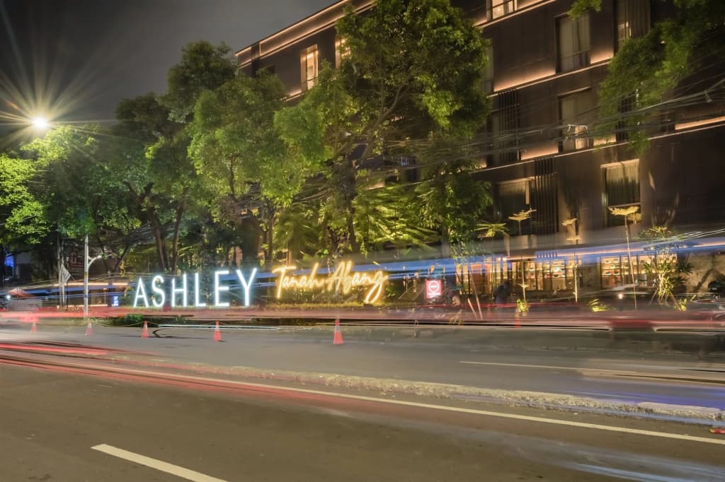 Ashley Tanah Abang - main photo