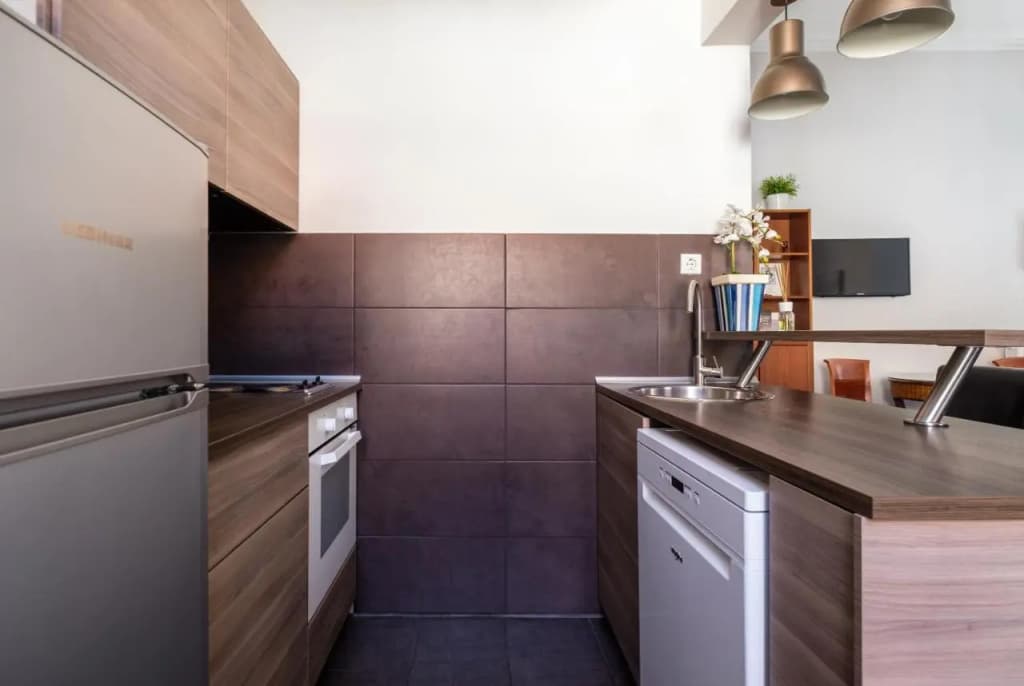 Andrassy Garden Apartment in Center - photo 13