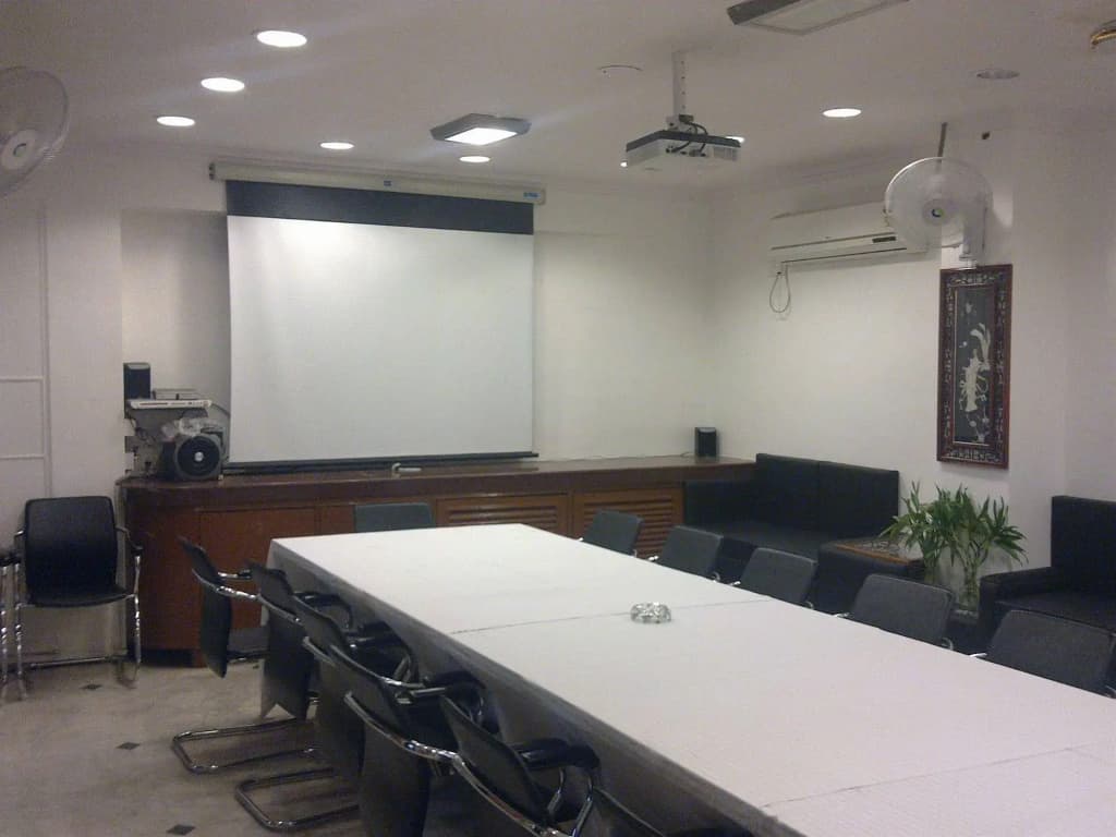 Tavern Business Hotel - photo 9