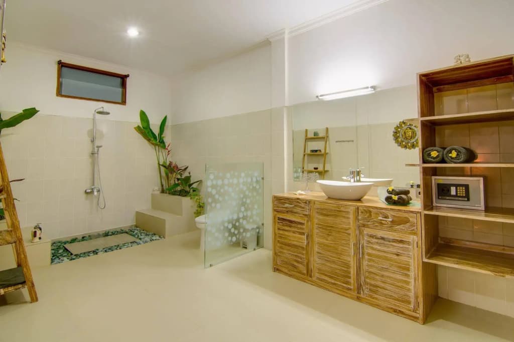 Villa Alleira Seminyak by Best Deals Asia Hospitality - photo 18