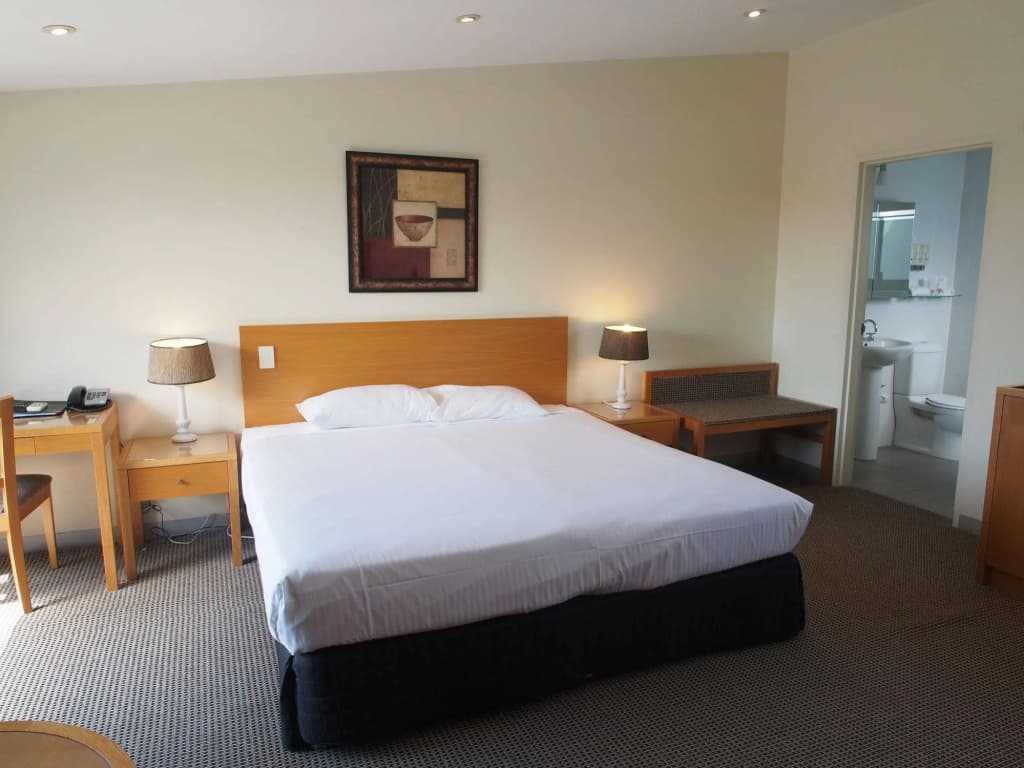 The Savoy Double Bay Hotel - photo 4