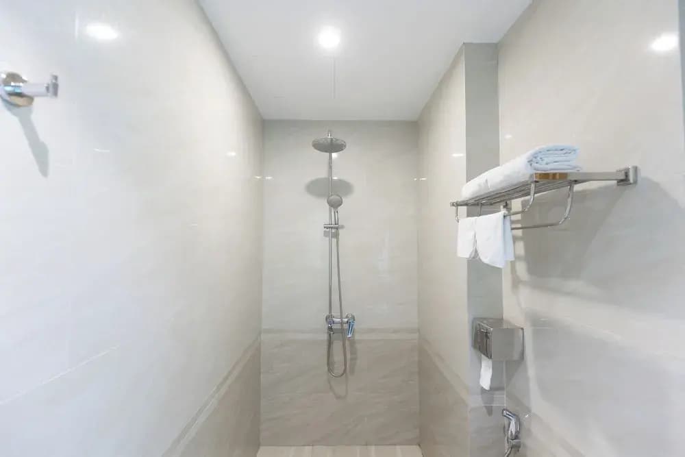Royal Hotel Thanh Tri - photo 19