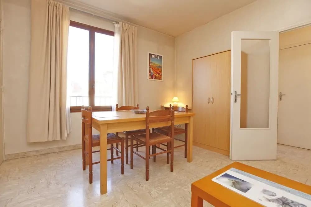 Grand Studio 30m² En Centre-Ville À Nice - photo 3
