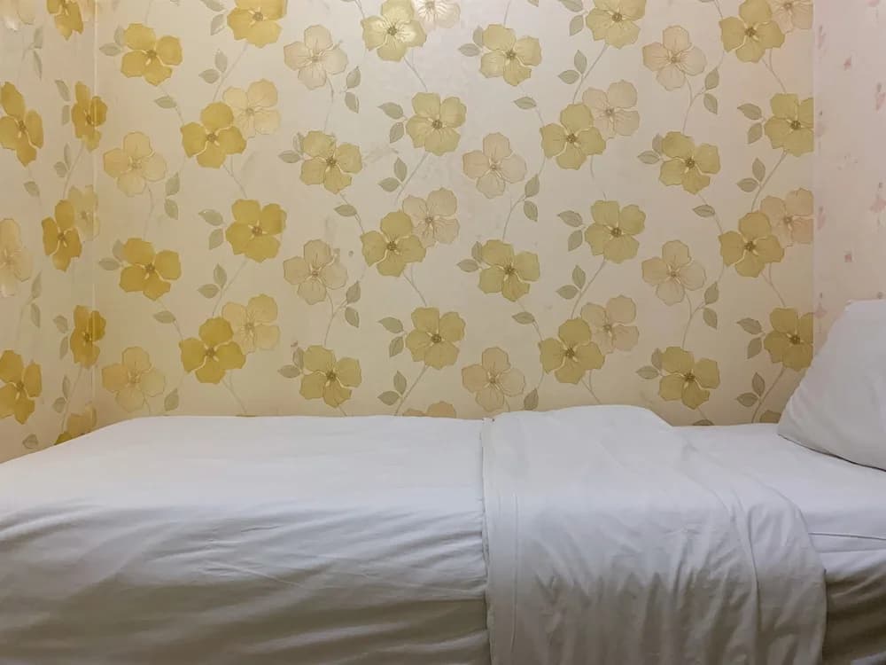 Comfort 2Br Apartment At Green Pramuka City - photo 3