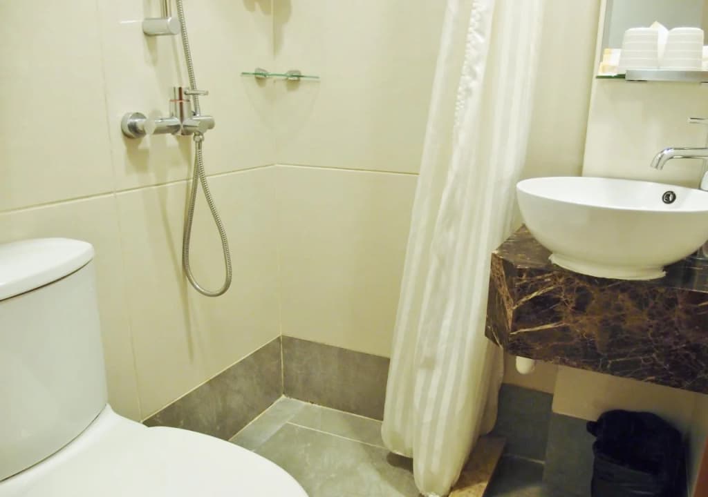 Lander Hotel Prince Edward - photo 8