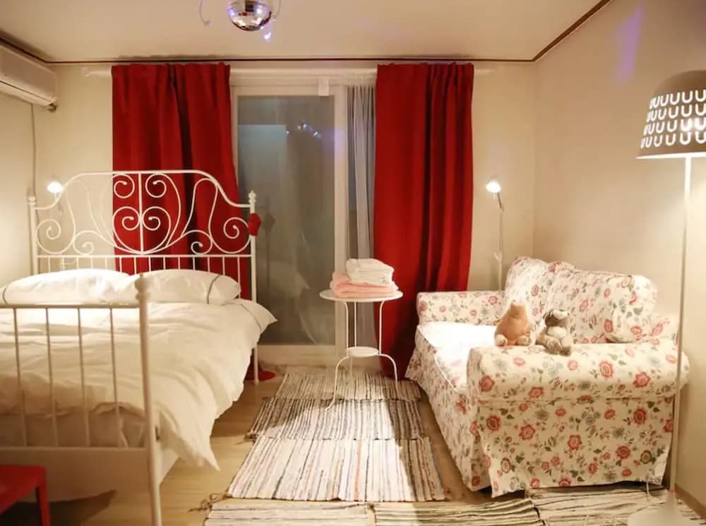JJ's Studio in Hongdae - photo 16