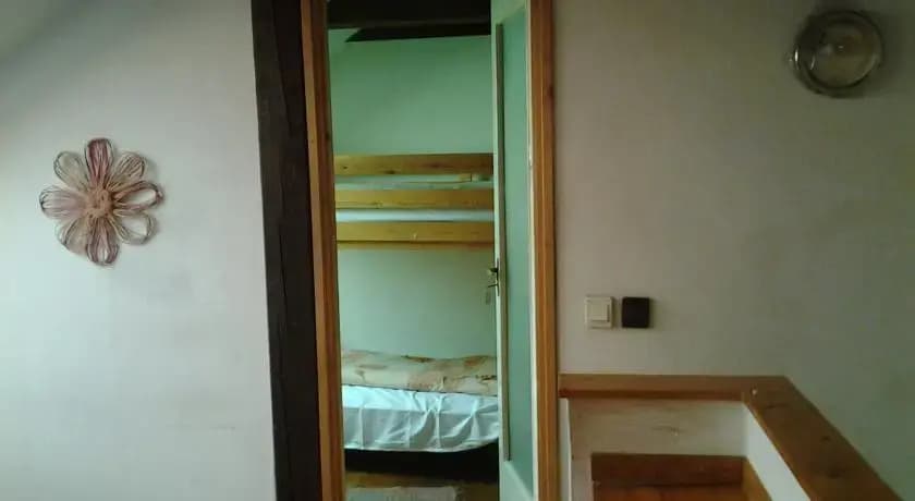 Pentecostal Guesthouse - photo 4