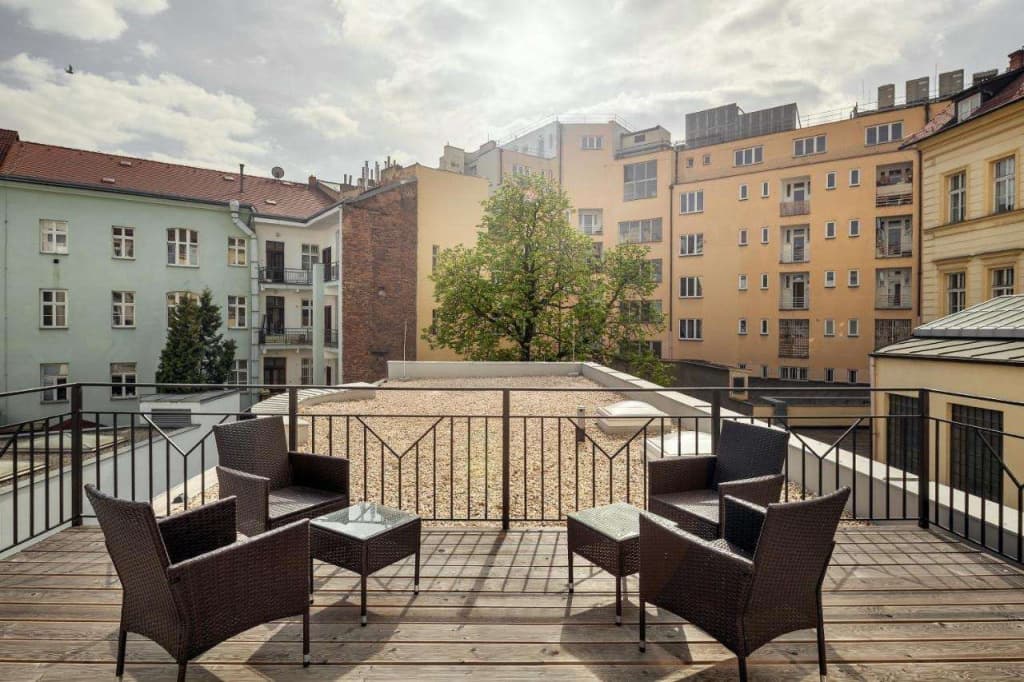 Elizabeth Suites - photo 13