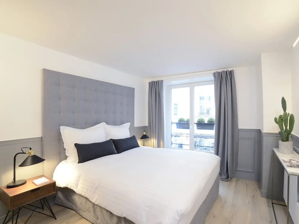 Luxury 4BDR Le Louvre I by Livinparis - photo 3