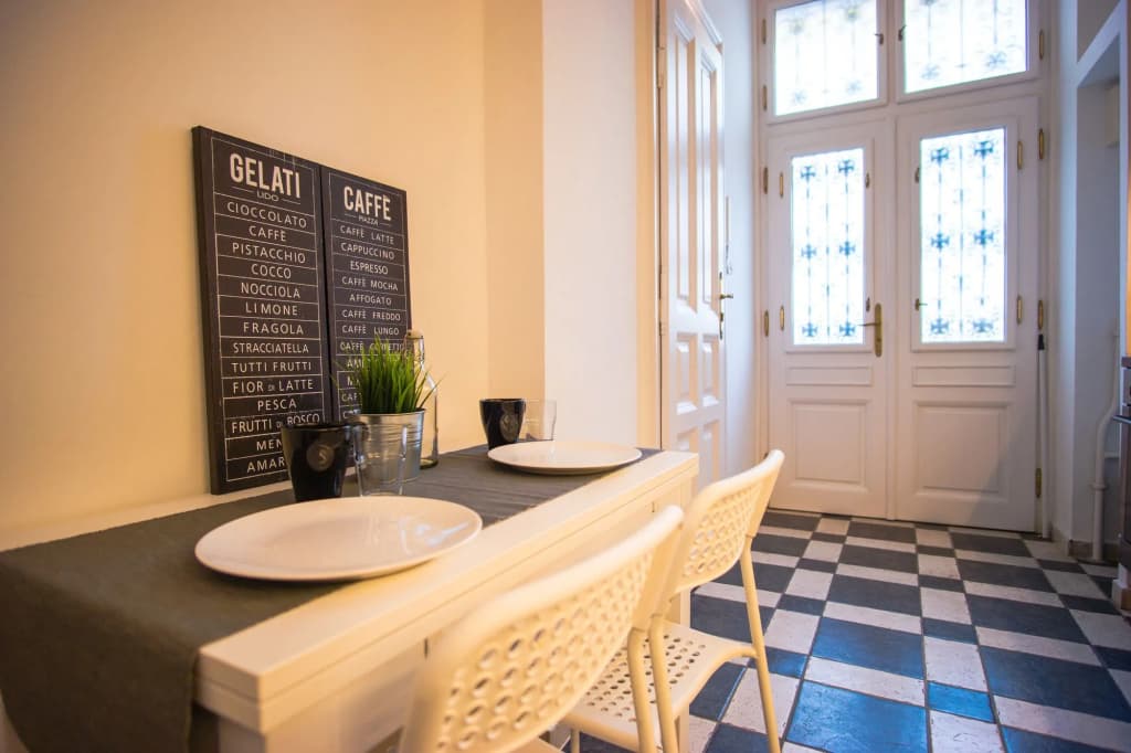 Opera Guesthouse & apartments - photo 12