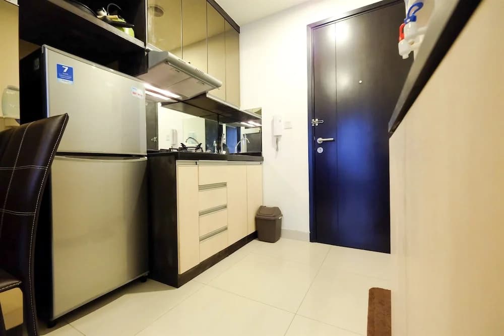 Homey Westmark Tanjung Duren Apartment near Taman Anggrek - photo 20