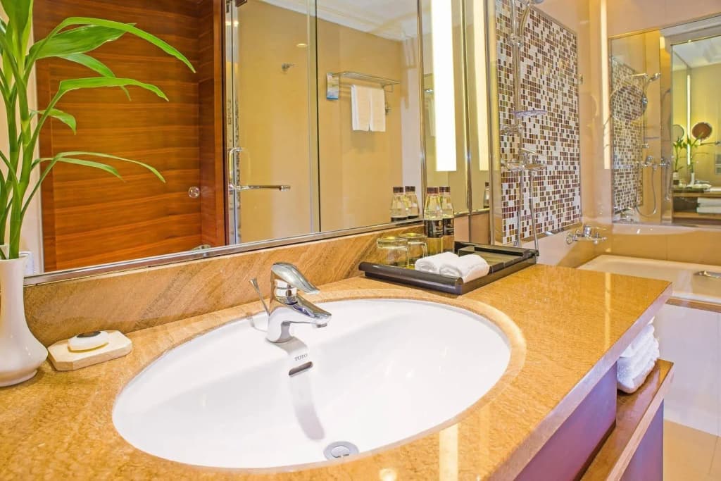 Royal Halong Hotel - photo 8