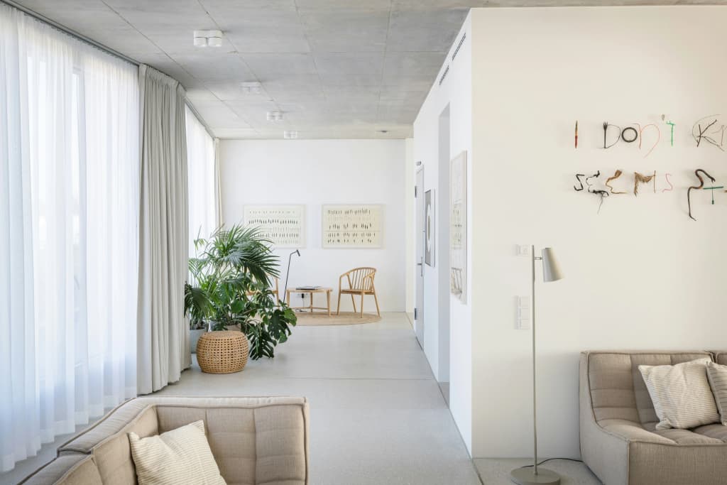 Carlotta Apartments - photo 12