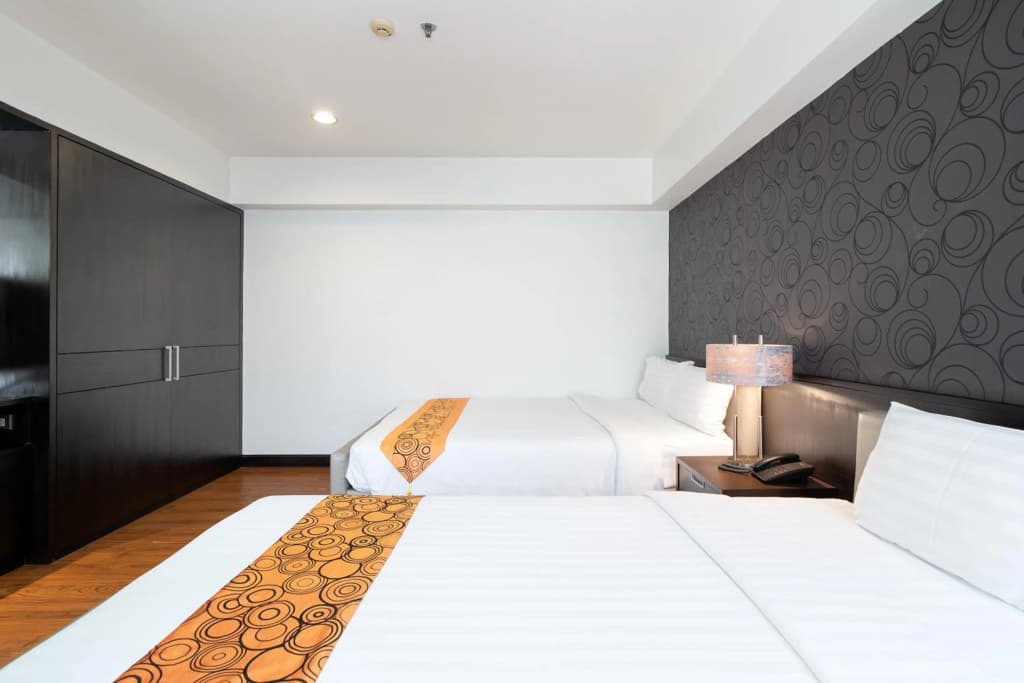 Lily Hotel Bangkok - photo 35