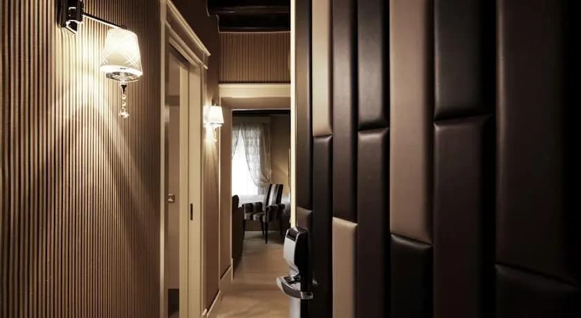 Silver Royal Suite - photo 8