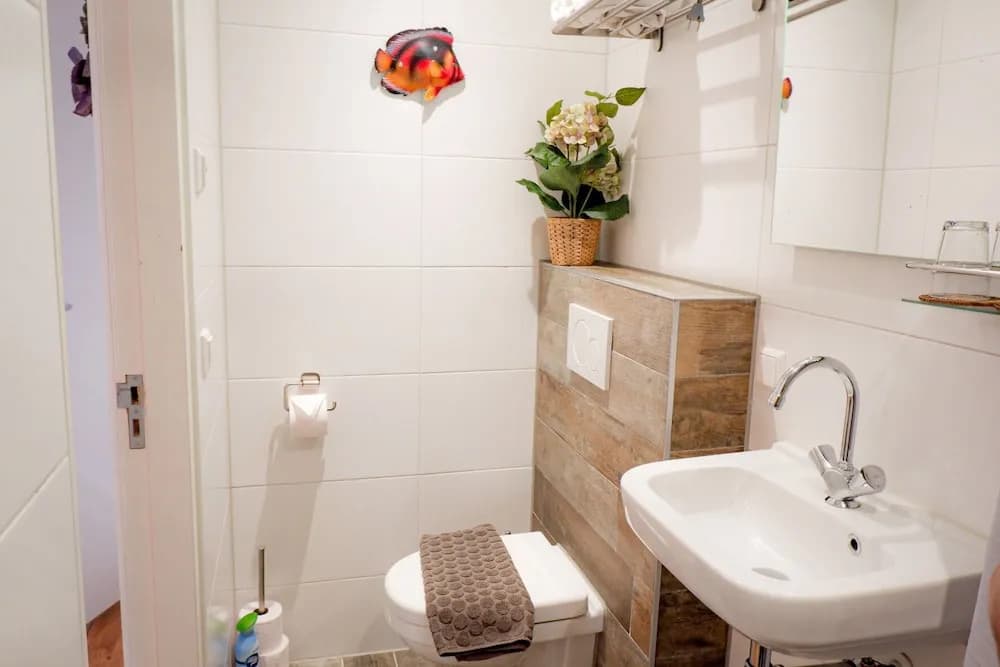 Edson Guesthouse - photo 8
