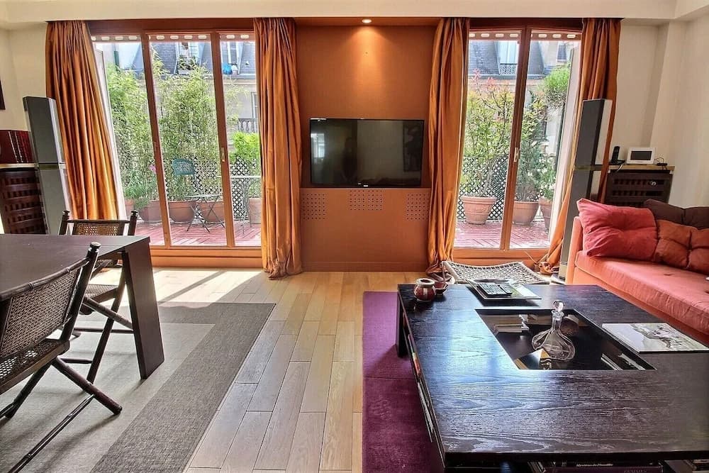 116324 - 2 person apartment near Eiffel Tower - photo 1