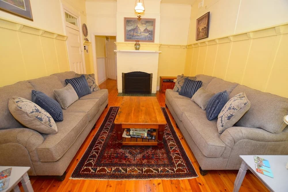 Mintie Cottage on Leura Mall - photo 10