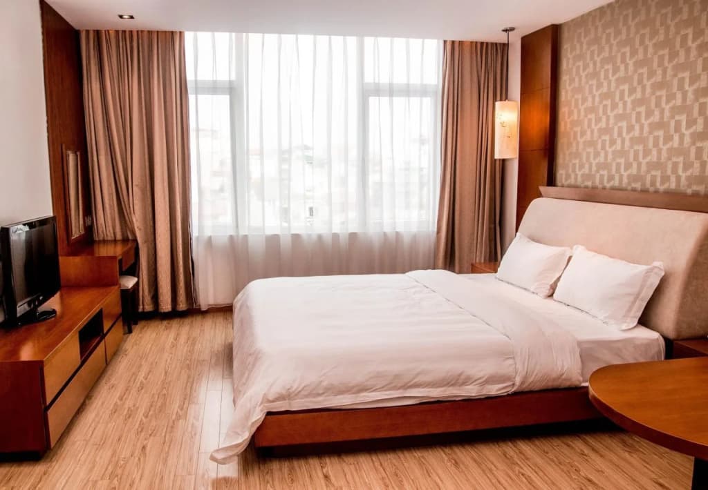 The Hanoi Club Hotel & Residences - photo 4