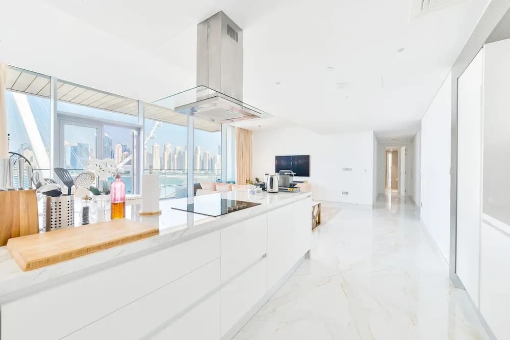 Luxury Beachfront 2BR w Stunning SeaView - photo 6