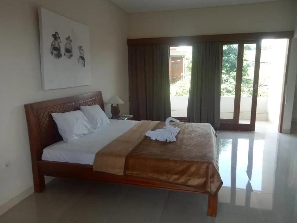 Karta House - main photo