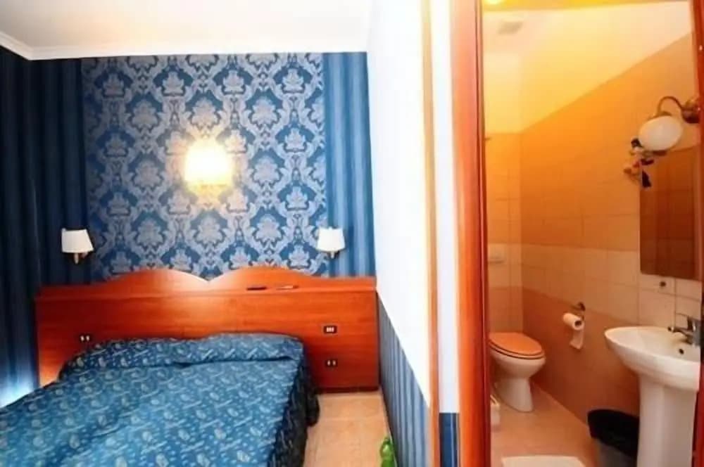 Termini Station Rooms - photo 6