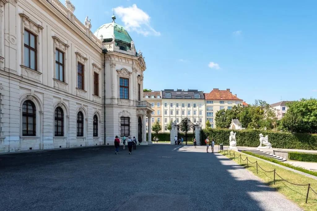 Feel the city life from the Gustav Klimt studio - main photo