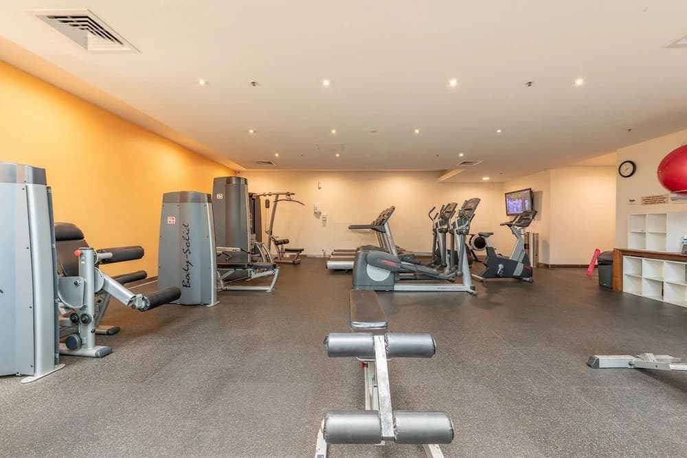 Fitzroy lifestyle 1 bed with pool, spa, sauna & gym - photo 13