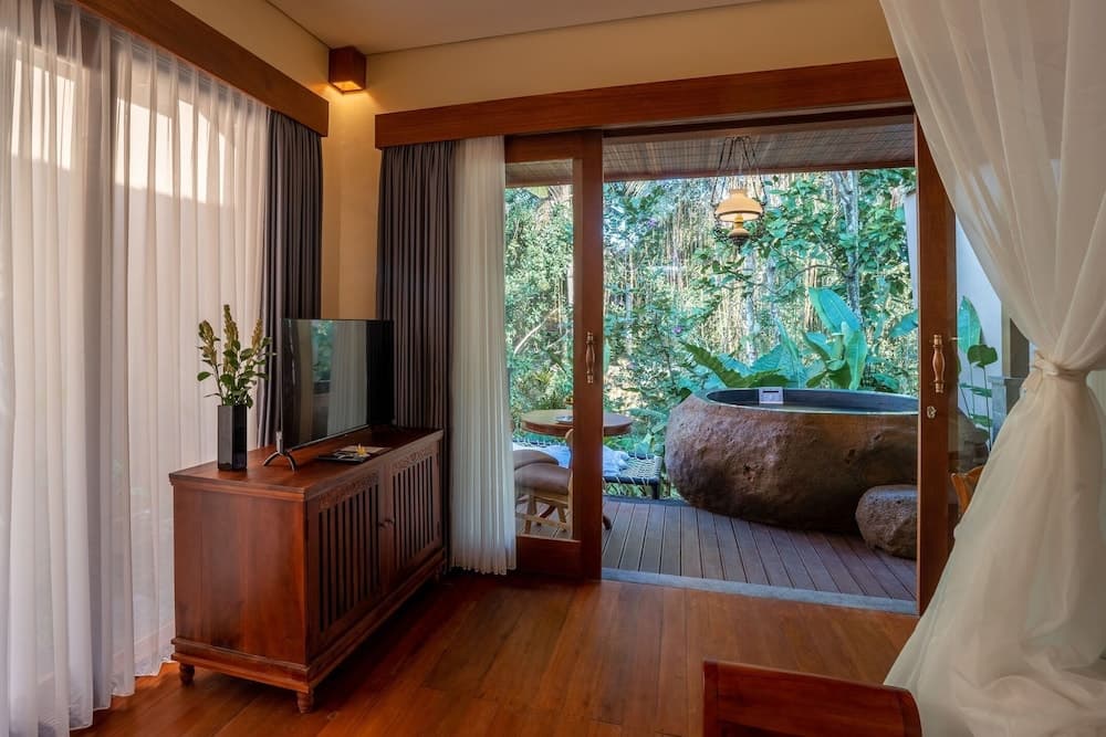 The Compass Rose Ubud - photo 10