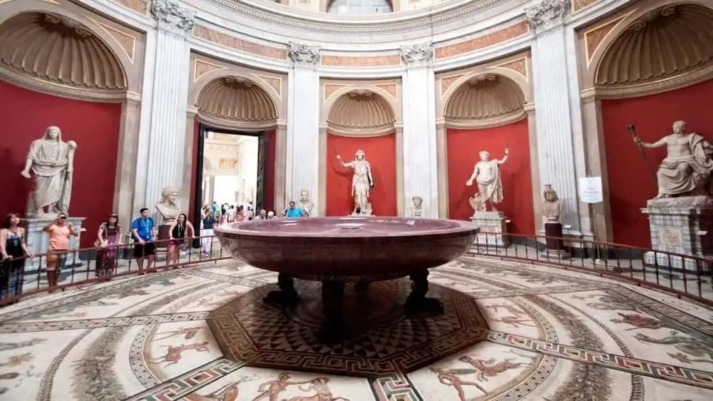 Vatican Rooms Guest House - photo 23