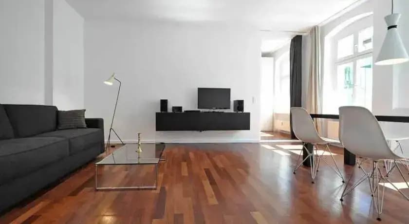 Homage Boutique Apartments - photo 2