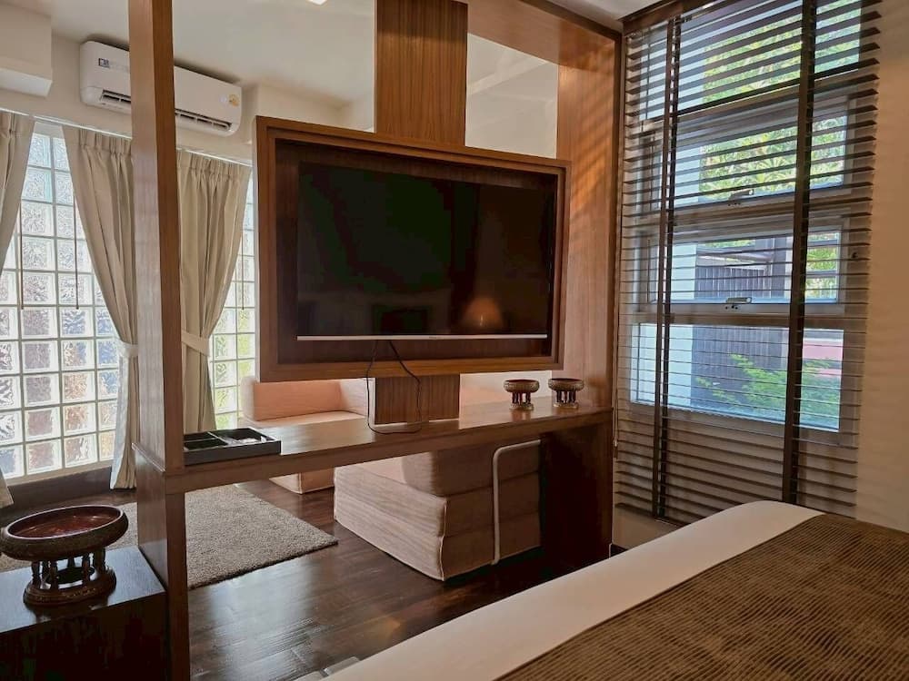 Casa Le Damuz At MRT Bangphlat - Adult Only - photo 5