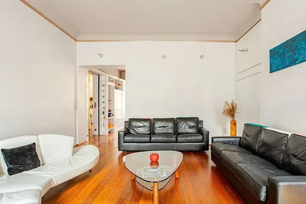 Le Marais & Place de la Republique 3BR - photo 1