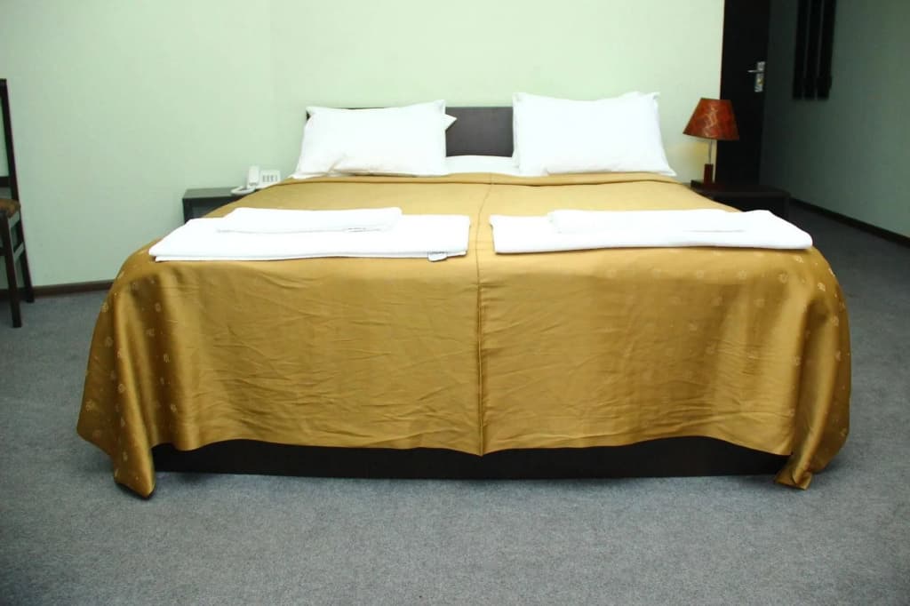 Hotel Georgia - photo 2