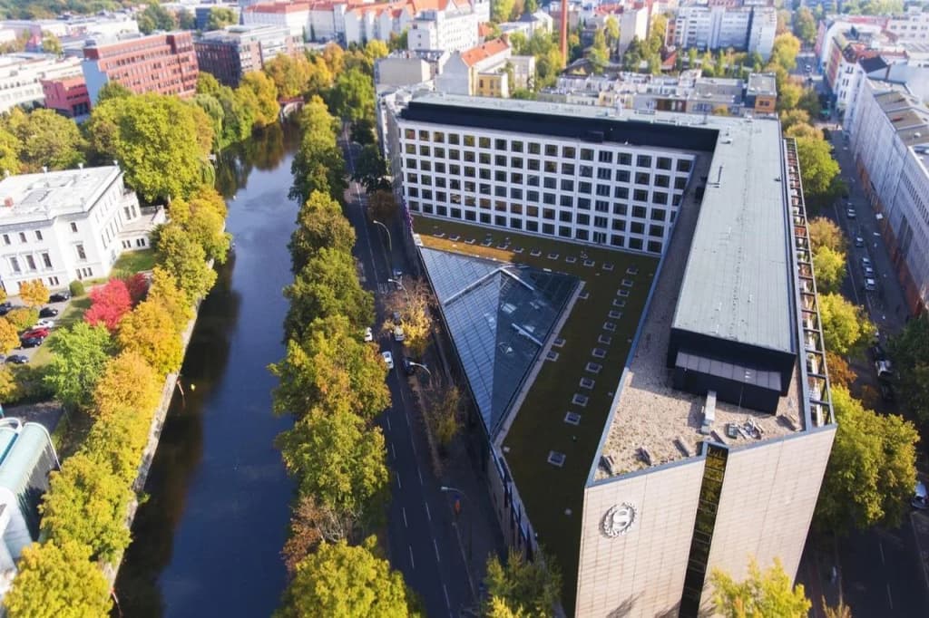 Sheraton Berlin Grand Hotel Esplanade - photo 18