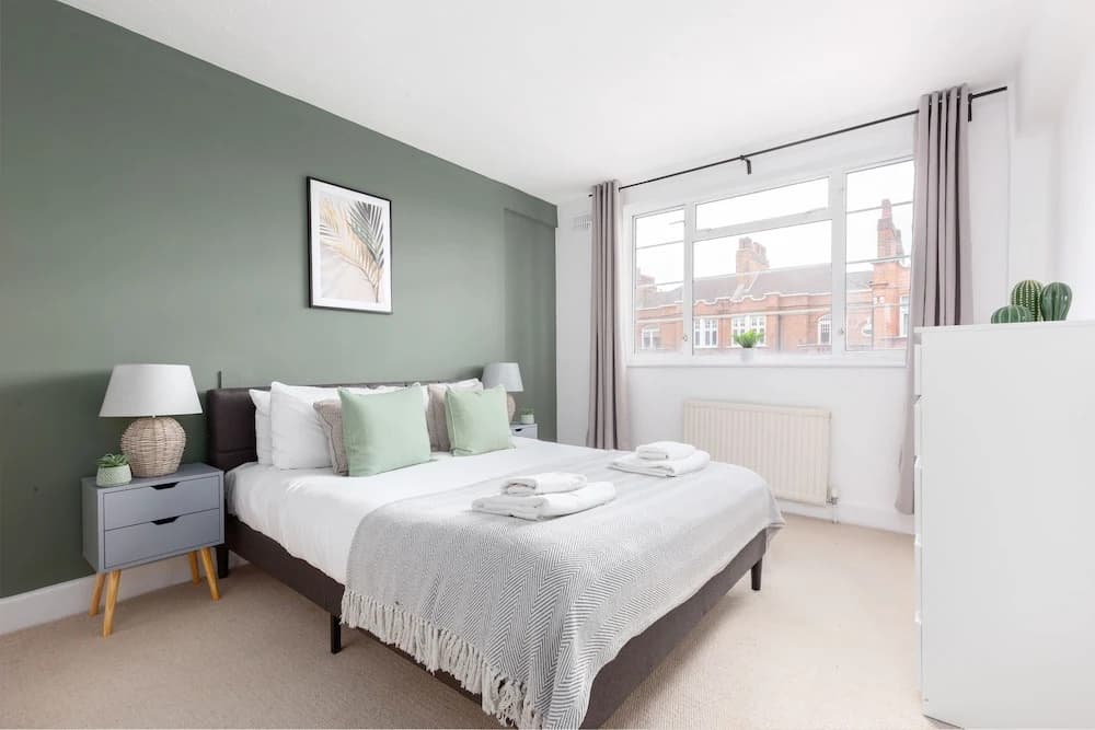 The Chiswick Collection - photo 10