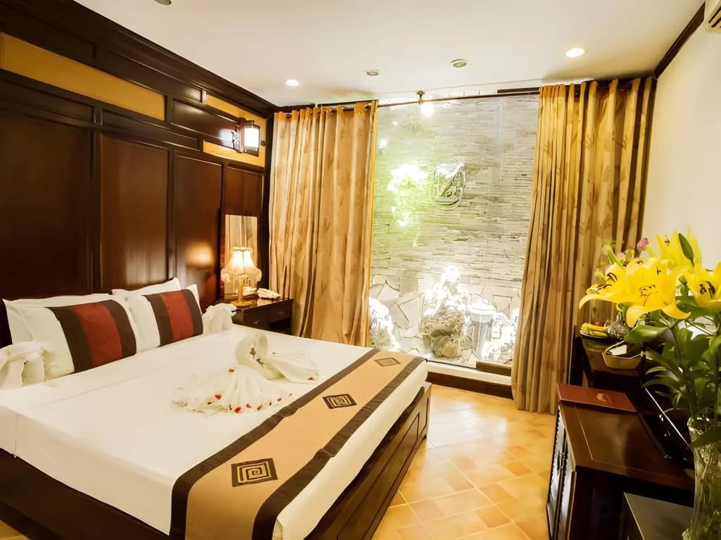 Galliot Central Hotel - photo 3