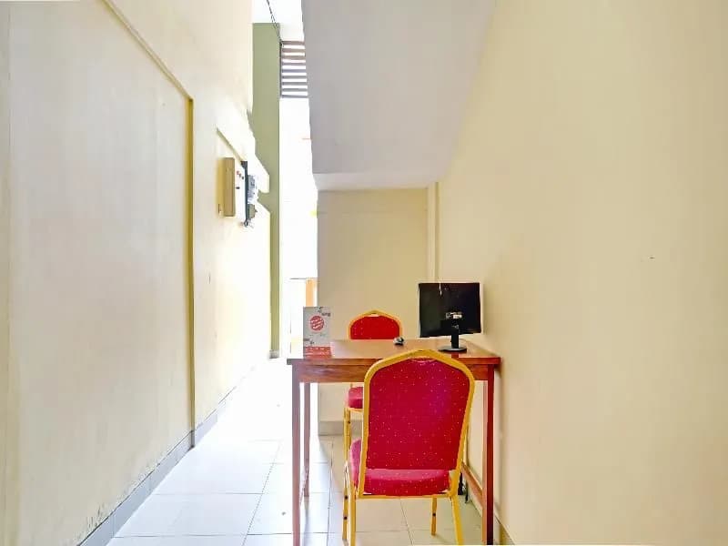 OYO 90302 Wisma Damai - photo 9