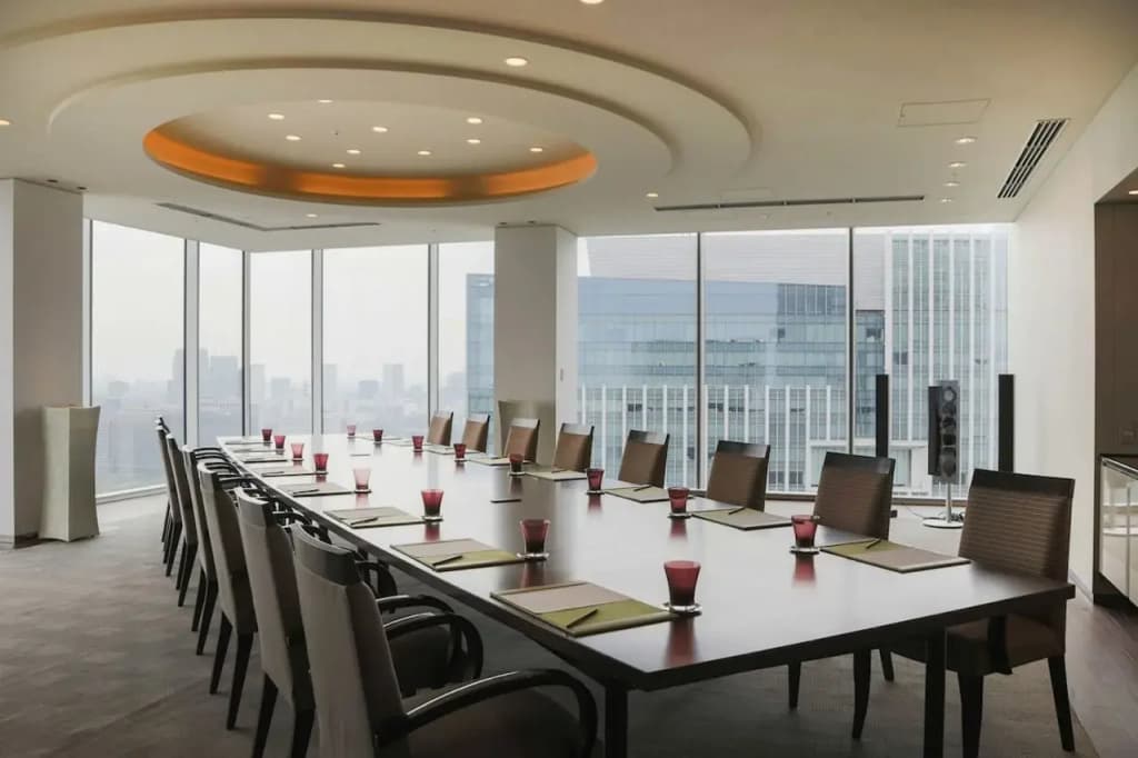 Four Seasons Hotel Tokyo at Marunouchi - photo 18