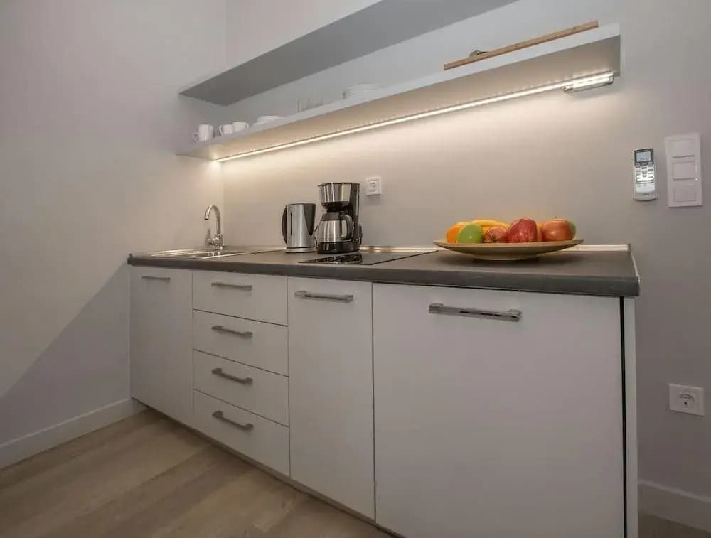 Magnificent Neoclassical apt in Syntagma by GHH - photo 11