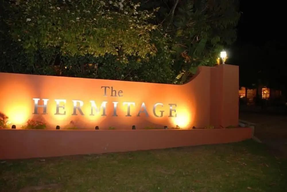 The Hermitage Motel - photo 1
