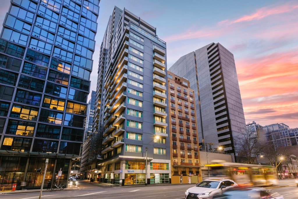 Brady Apartment Hotel Flinders Street Hotel - photo 1